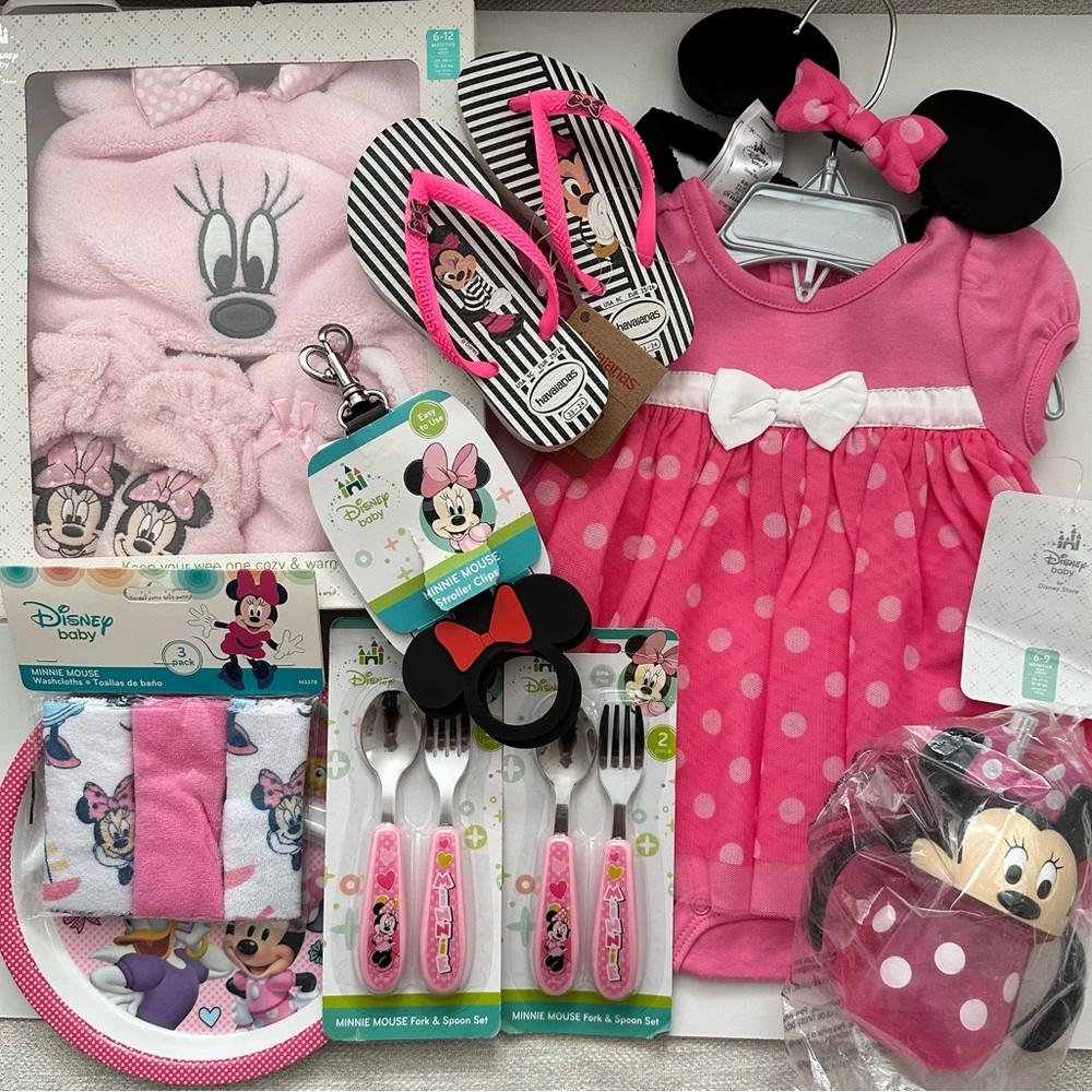 Minnie Mouse baby bundle